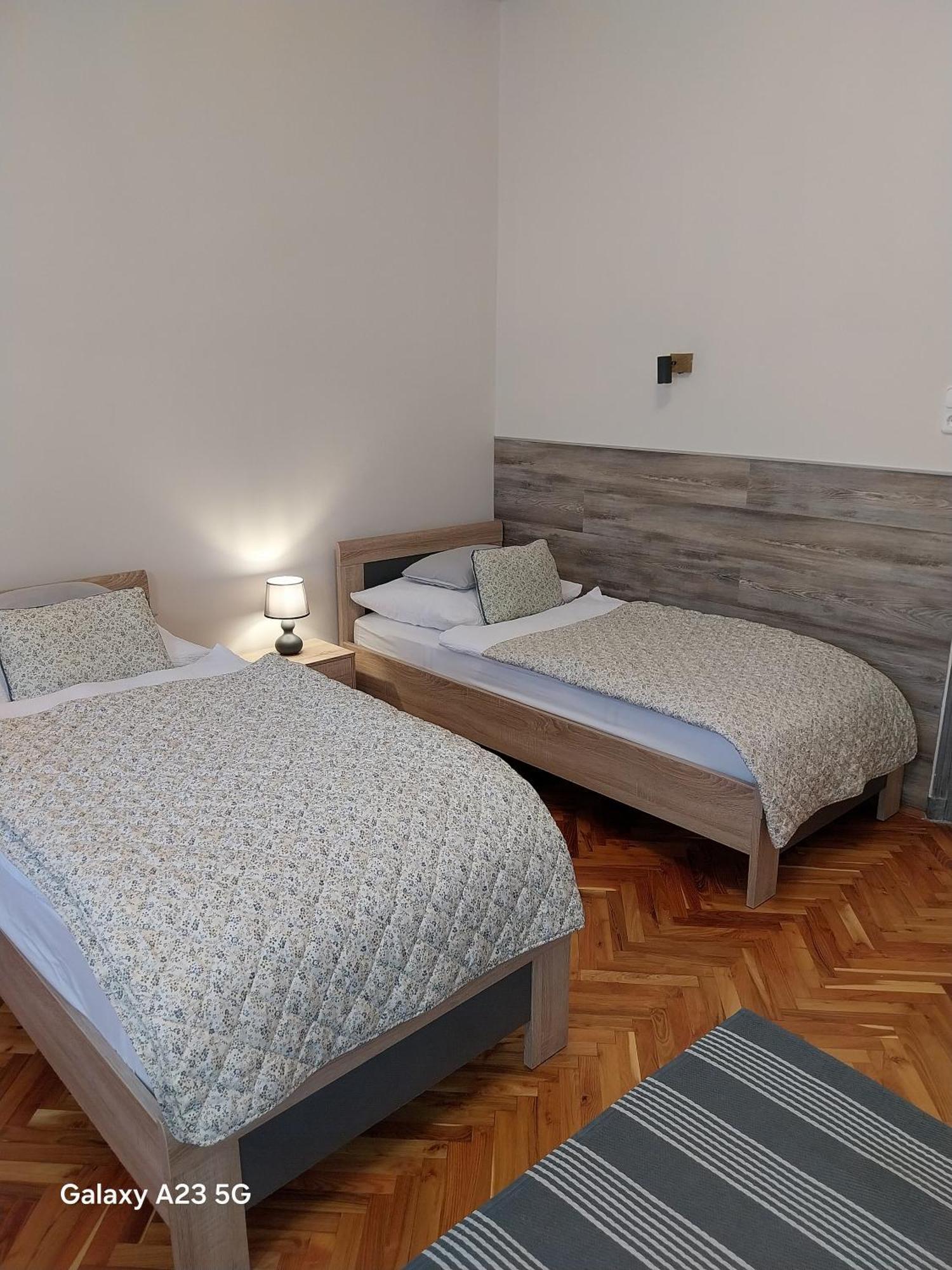 Apartment Repi-tar