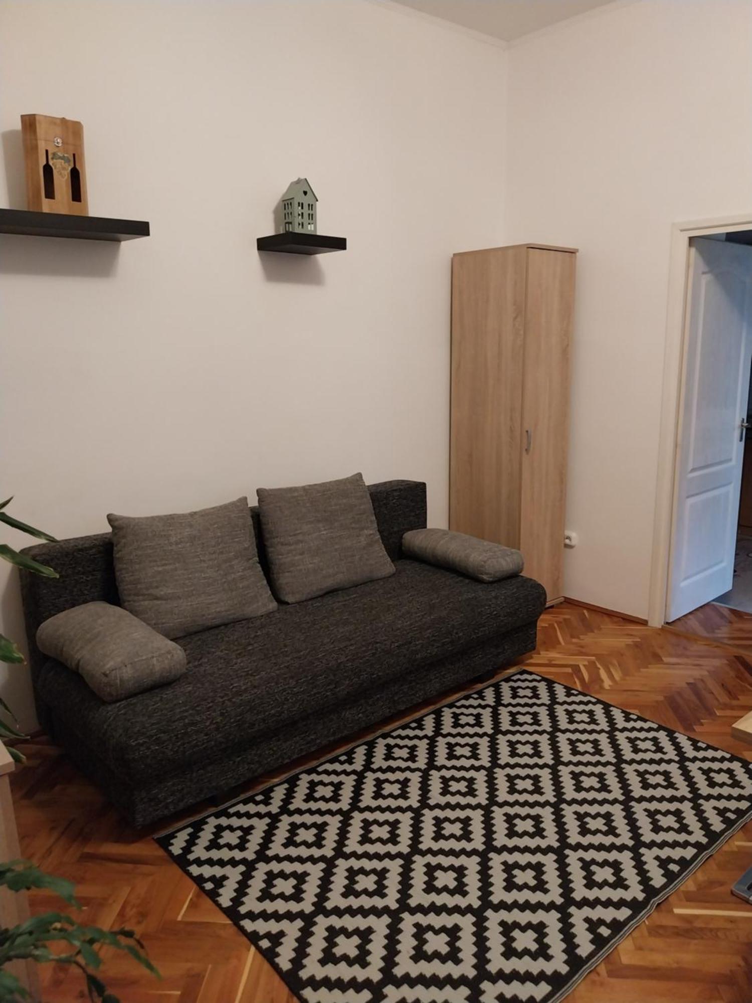 Repi-tar Apartment *